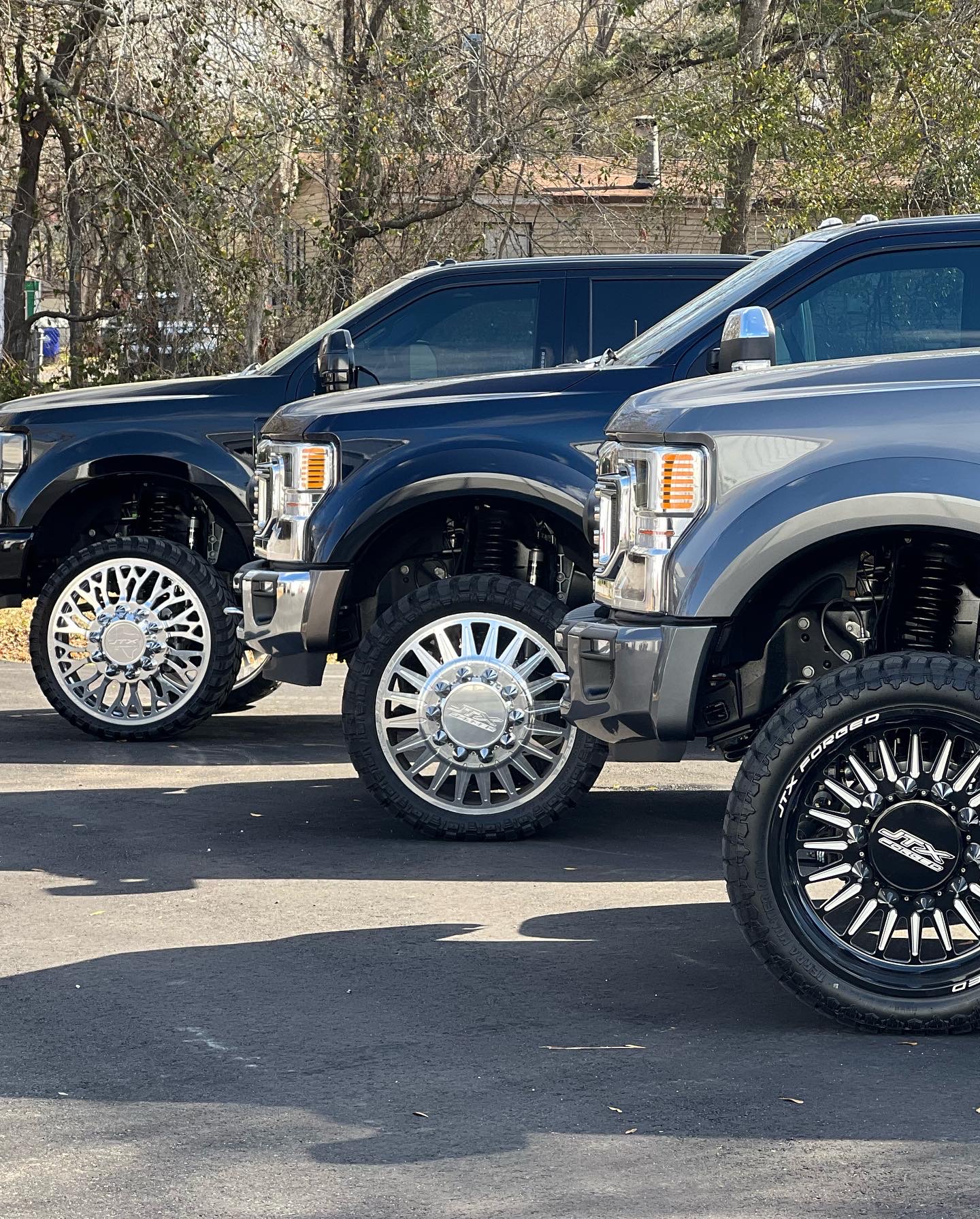 Custom lifted Ford Super Duty trucks