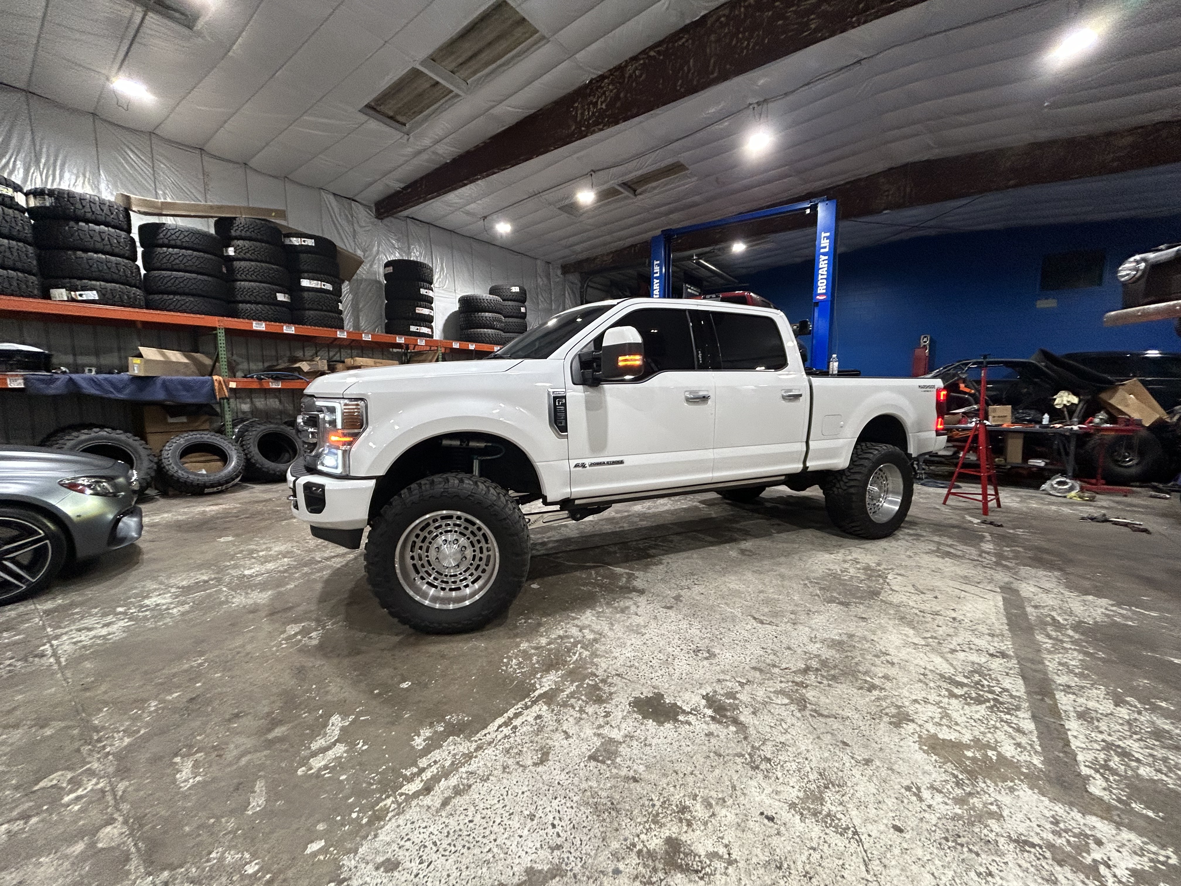 White Ford F250 build
